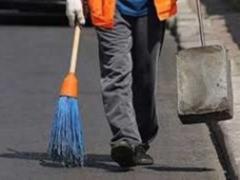 On Thursdays the city s communal workers will clean the yards and entrances - KSCA