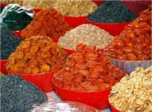 Dietary fiber reduces the risk of breast cancer