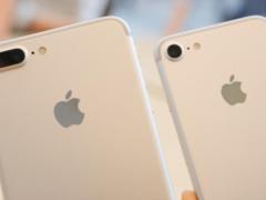 IPhone обставил конкурентов