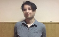 In the Kiev metro, a foreigner threatened people with a knife