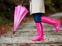 Ukraine on the threshold of the rainy season - urgently update the wardrobe. Expert advice