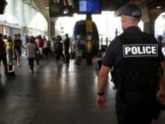 В Марселе неизвестный ранил ножом трех прохожих