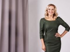 Лилия Ребрик воплотила образ бизнес-леди в стильной фотосессии