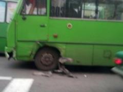 У Харкові поліцейська машина зіткнулася з маршруткою