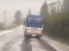 В Карпатах ночью выпал снег