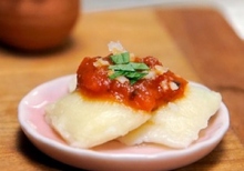 Who should I subscribe to: Tiny Kitchen Blog, where tiny food is cooked