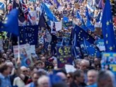 In London, a multitude of thousands of opponents of Brexit