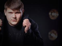 Переможець «Х-фактора» Олександр Порядінскій попрощався зі своєю «половиною»