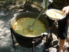 Kharkiv invited to Cossack porridge
