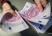 У Росії вчений зберігав готівкою три мільйони євро
