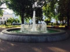 В столице возобновлена работа фонтана, в который неизвестные заливали красящее вещество