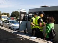 У Дніпрі зіткнулися дві маршрутки, шість пасажирів отримали травми