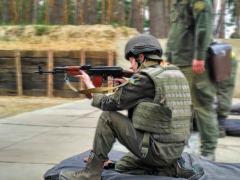 Молодые гвардейцы Слобожанской бригады впервые испытали штатное оружие