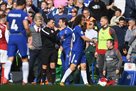 David Luis misses three games for the removal in a match with Arsenal
