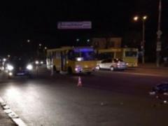 На столичному Харківському шосе маршрутка збила пішохода
