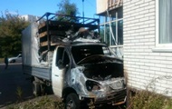 У Хмельницькому  Газель  в їхала в будинок і загорілася