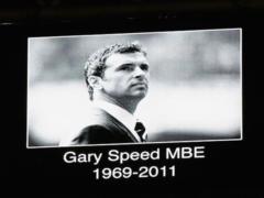 Speed, Lampard and Gerrard are introduced to the English Football Hall of Fame