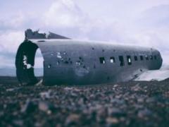 В стамбульском аэропорту разбился самолет, пилот погиб