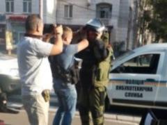 У Маріуполі біля театру знайшли вибухонебезпечний предмет