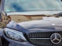  Нафтогаз  продает автопарк Mercedes