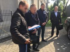 Главу квалификационно-дисциплинарной комиссии адвокатуры задержали при получении $2 тыс. взятки