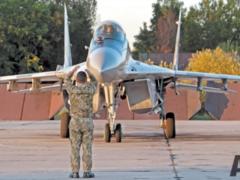Командующий Воздушных Сил лично экзаменовал будущих летчиков