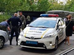 В Купянске девушка выпала с балкона