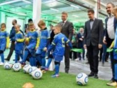 В Украине начал работу первый завод по производству покрытия для футбольных полей