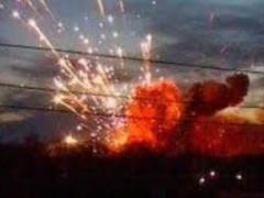На складах под Калиновкой продолжается одиночная детонация боеприпасов