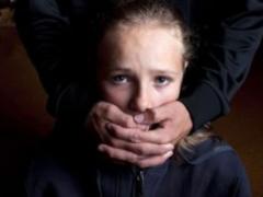 На Кировоградщине мужчина изнасиловал трехлетнюю девочку