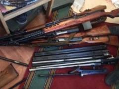 У Києві поліція вилучила у місцевого жителя арсенал карабінів і гвинтівок