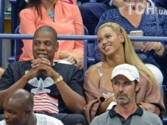 Beyonce and Jay Zi were first found with little twins in public