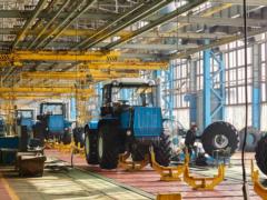 На хорошую зарплату: ХТЗ ищет рабочих