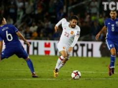 Болельщик хотел после игры зарезать футболиста сборной Испании