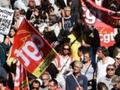 Госслужащие Франции планируют забастовки