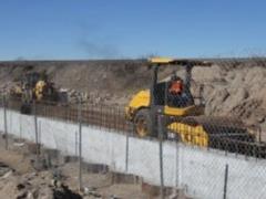 Россия намерена построить стену между материковой Украиной и Крымом