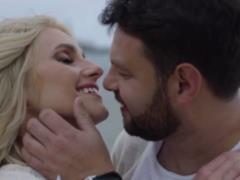 Ирина Федишин сняла мужа-продюсера в романтическом клипе