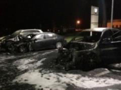 В Харькове на частной стоянке горело четыре авто