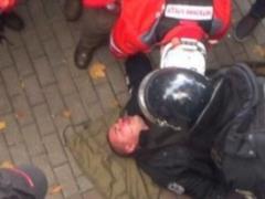 Столкновения возле Рады: пострадал правоохранитель