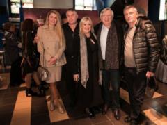 Комаров и Горянский с женой первыми посмотрели второй сезон сериала  Слуга народа 
