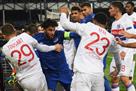 Эвертон не смог защититься от Лиона даже кулаками (1:2) — видеообзор
