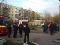 На Житомирщине спасатели вынести через окно 370килограммовую женщину