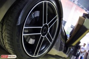 Уралец не смог взыскать деньги с автосалона за испорченные колеса