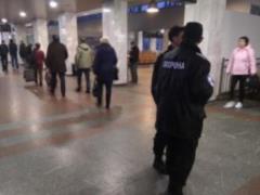 В Киеве идет эвакуация с железнодорожного вокзала