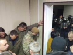 Один из участников погрома в Святошинском райсуде находился в розыске - полиция