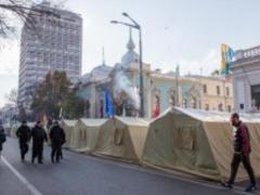 Митинг под Радой - в лагерном городке не более 50 человек, - МВД