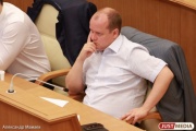 Депутат-банкрот, которому перейдет мандат Ионина, появился в заксобрании