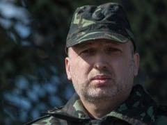 Турчинов распорядился об усилении безопасности воинов Донбасса
