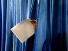 КВУ зафіксовано підвезення виборців і спроби видати бюлетені без паспорта