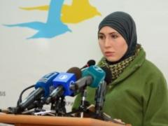 Під Києвом обстріляли автомобіль Аміни Окуевой, жінка загинула